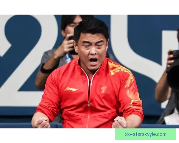 王皓夺冠合影C位成焦点 与王楚钦互动甜翻全场