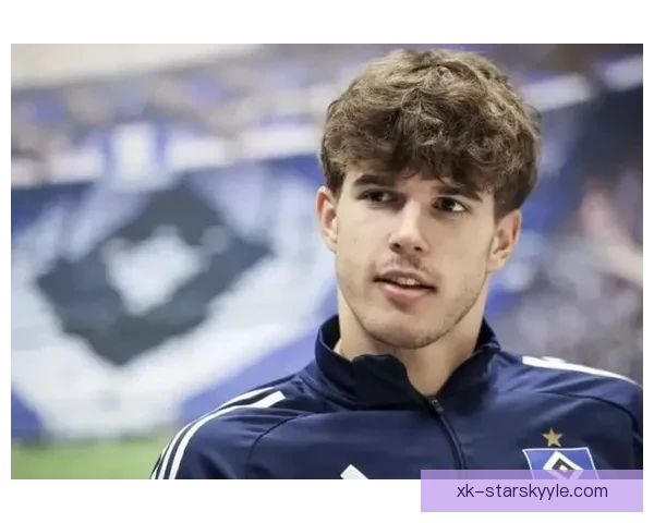 武什科维奇携田径教练或系兄长 武什科维奇携田径教练或系兄长